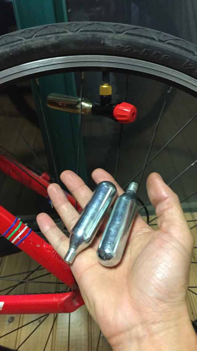 Pompe à vélo - Ref 2389647 Image 5