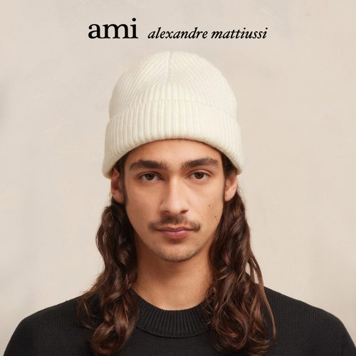 AMIPARIS红色爱心羊毛针织帽