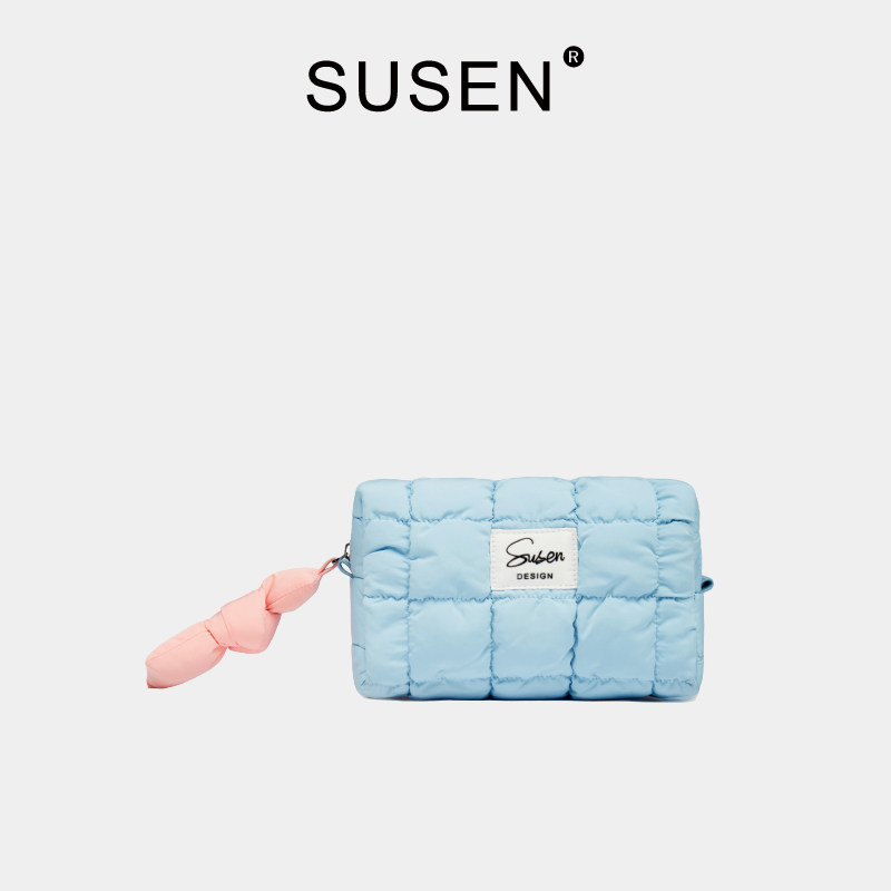 SUSEN糖果色手拿包女春季零钱大容量立体化便携小众化妆包腋下包