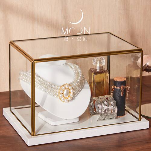 MOON慕空间轻奢样板房衣帽间女士梳妆台摆件软装饰品化妆品道具