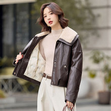 巨好看的pu皮衣免洗羽绒服大翻领女短款冬季2025新款今年流行爆款