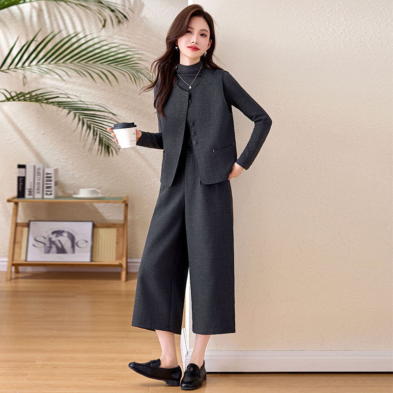 开春穿搭马甲七分阔腿裤套装三件套女春装2026新款超火减龄一整套