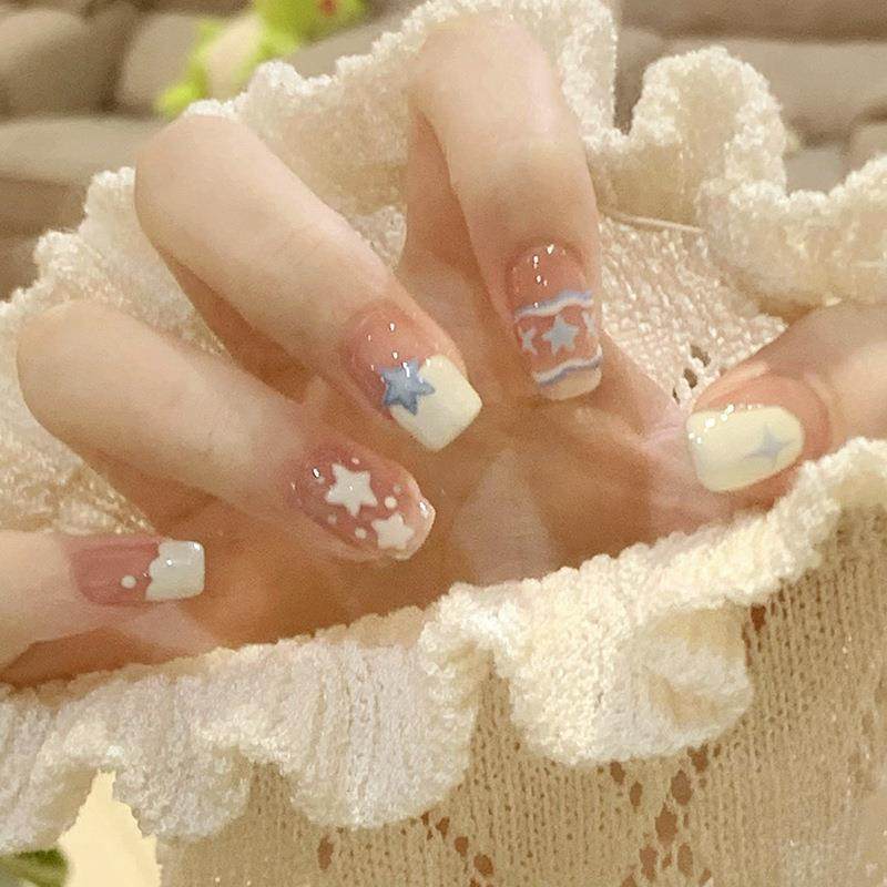 抖音爆款穿戴甲多巴胺奶盐星星冰透酸奶白奶蓝线条穿戴美甲片,收纳整理,指甲油收纳盒,淘宝优惠券,粉丝福利购,淘宝优惠卷