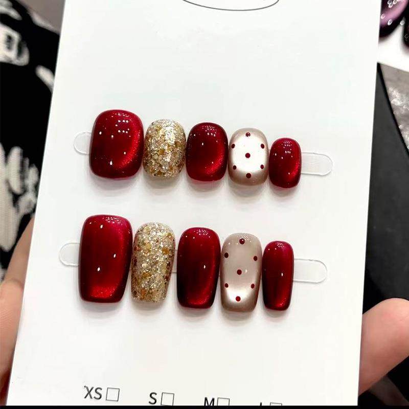 猫眼穿戴甲短款新年高质量显白穿戴美甲2025新款秋冬爆款指甲贴片,收纳整理,指甲油收纳盒,淘宝优惠券,粉丝福利购,淘宝优惠卷