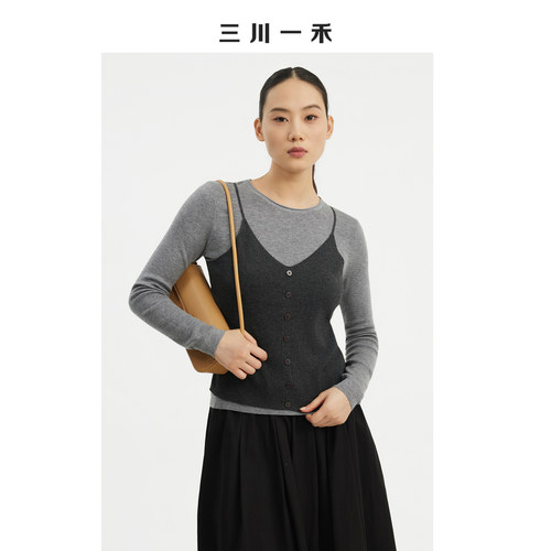 排扣时尚通勤内搭假两件撞色毛衣