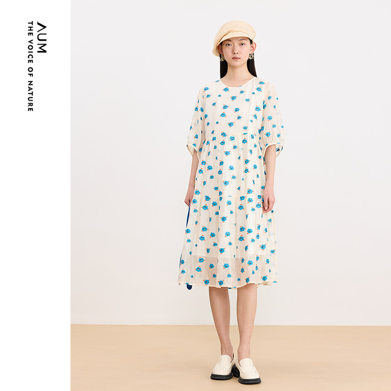 夏季AUM桑蚕丝提花剪花连衣裙女
