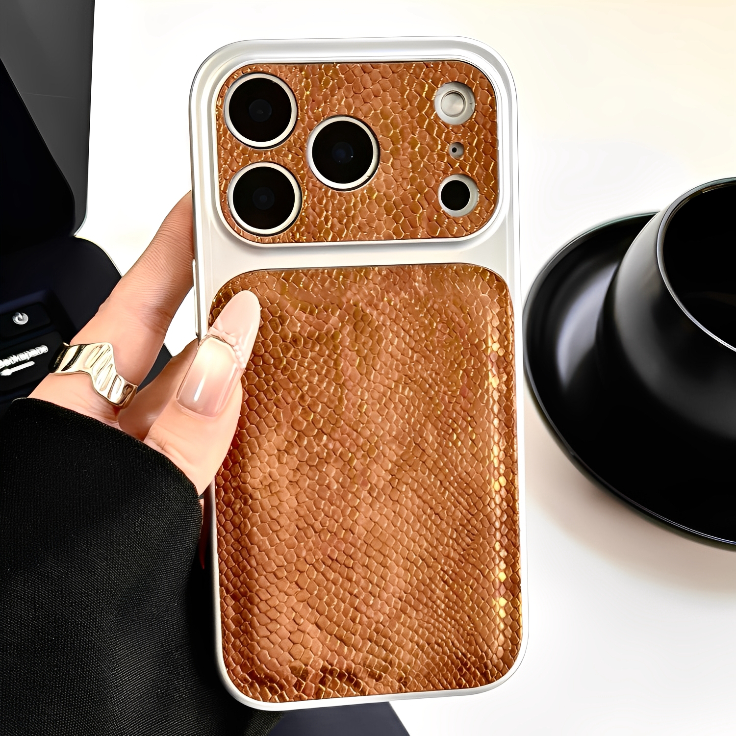 高级感蛇皮纹适用iphone16pro苹果17手机壳13皮质新款15pro小众个性14proamx全包防摔超好看保护套带挂绳女款
