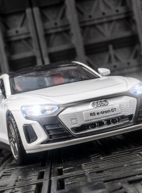 1:36仿真奥迪RS e-tron GT新能源合金汽车模型声光回力儿童玩具车