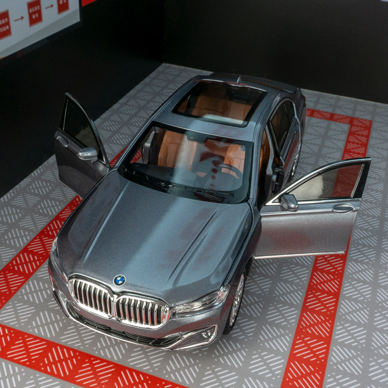 生日礼物男生送初中高中学生18岁成人成年男孩兄弟实用创意的摆件