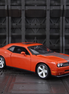 1:24仿真Dodge Challenger SRT8合金车模摆件收藏美式跑车礼物男