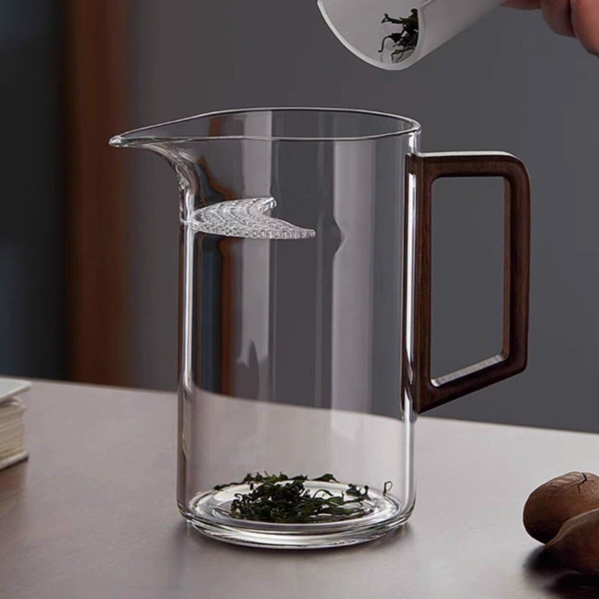 加厚高硼硅玻璃杯木把月牙公道杯一体过滤月牙壶茶水分离自滤茶杯