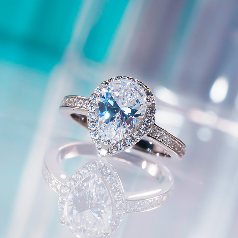 pt950铂金进口d色莫桑钻水滴戒指奢华鸽子蛋大气个性豪华求婚钻戒