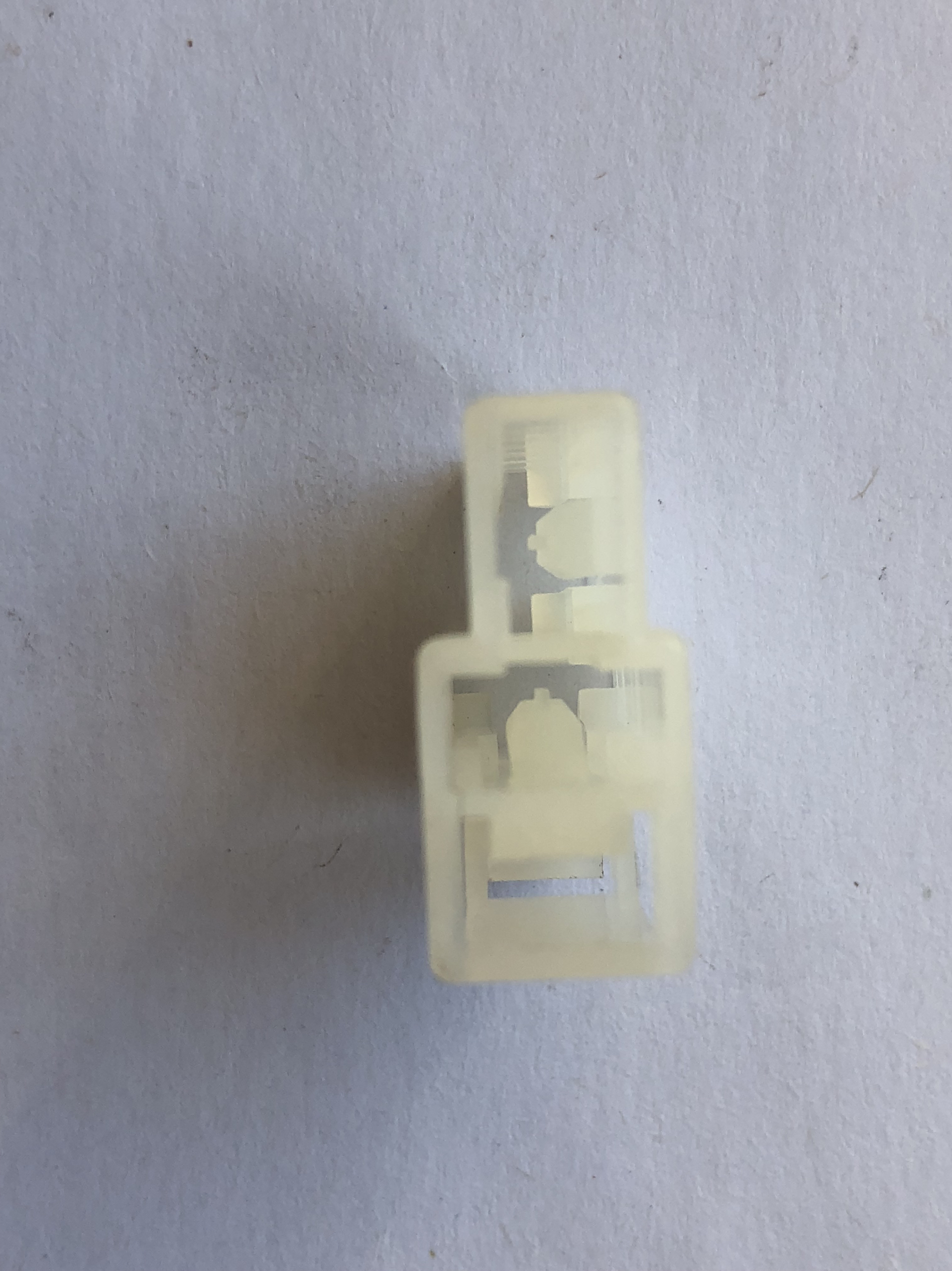 汽车连接器3CN2BSL02N胡连