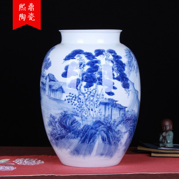 手绘釉下彩青花山水大号冬瓜瓶