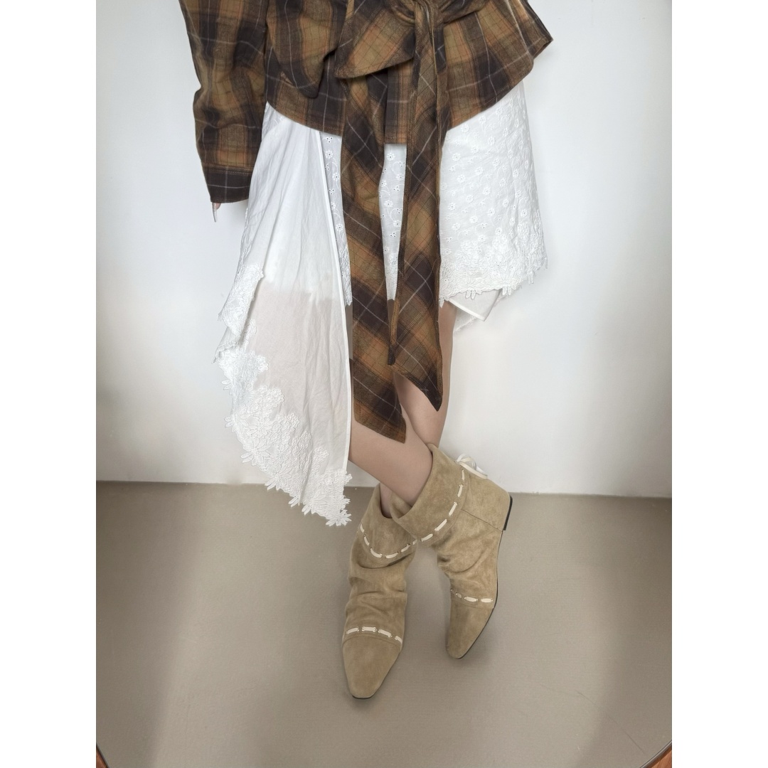 内增高4cm尖头褶皱短靴女