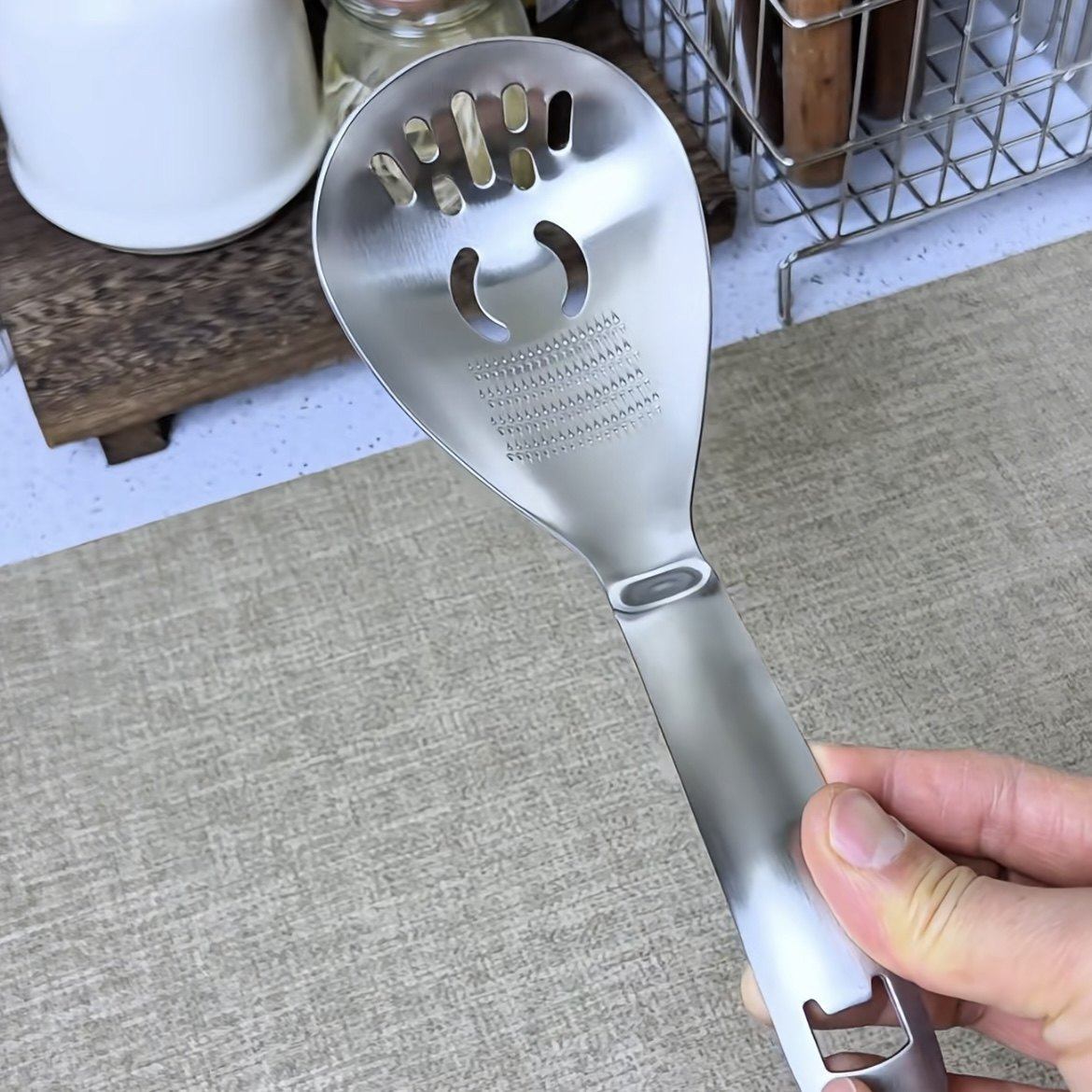 不锈钢漏勺家用厨房多功能压土豆蒜泥婴儿辅食研磨蛋清分离器