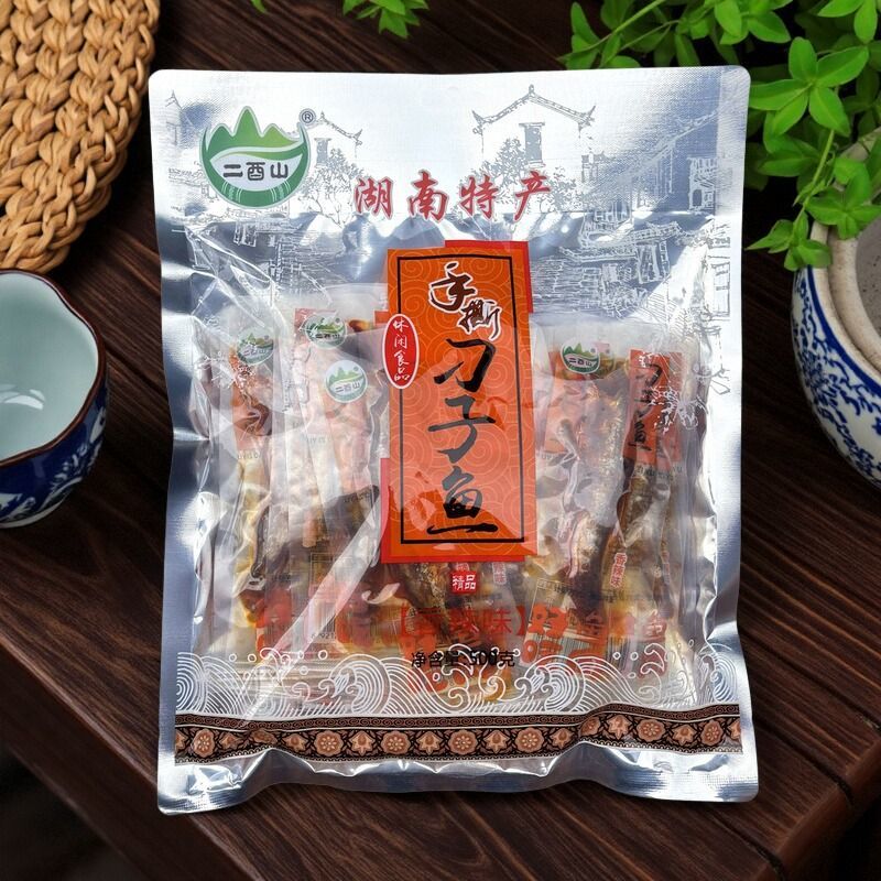 二酉山香辣手撕刁子鱼即食500g