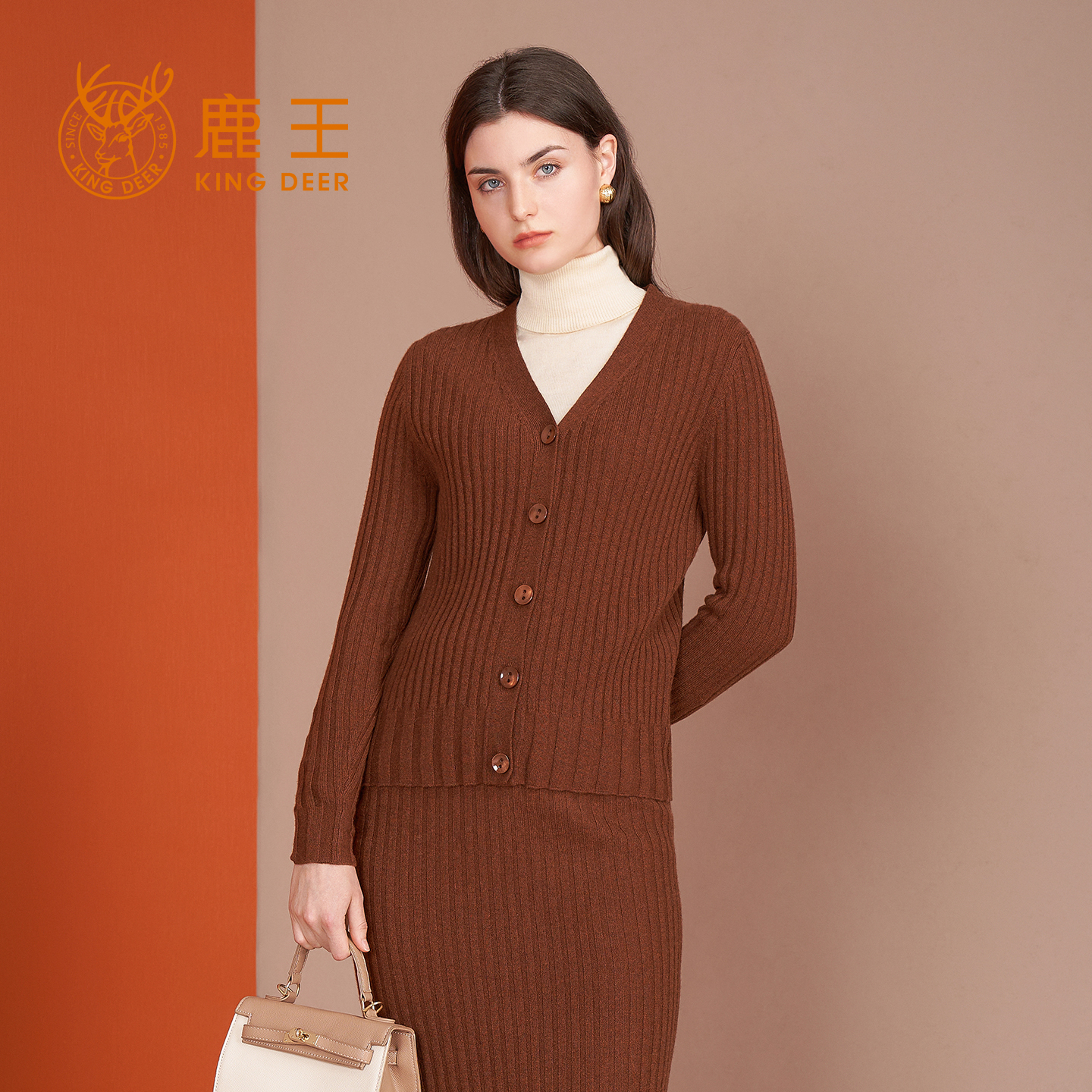 羊绒衫女士V领变换组织舒适开衫