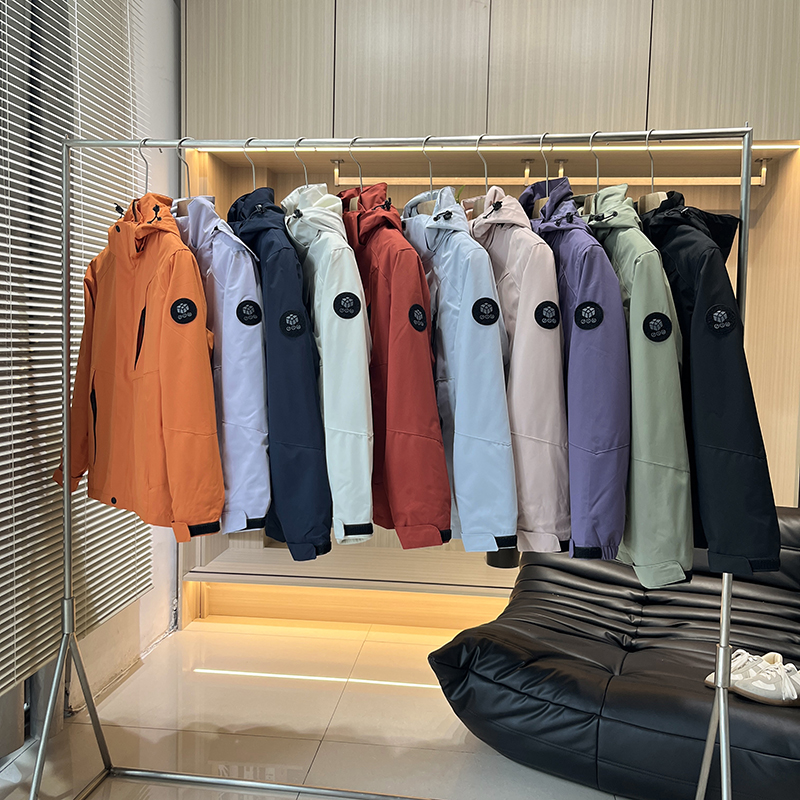 2025三合一冲锋衣！情侣款户外防风防水摇粒绒内胆加厚保暖登山服