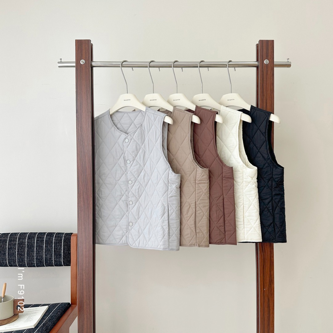 设计感菱形羊毛保暖轻绒马甲