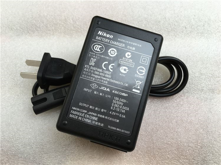 相机充电器,富士相机怎么充电图解 尼康el19电池座充s2600 s2700 s3200 s3300 s3500相机充电器mh-66