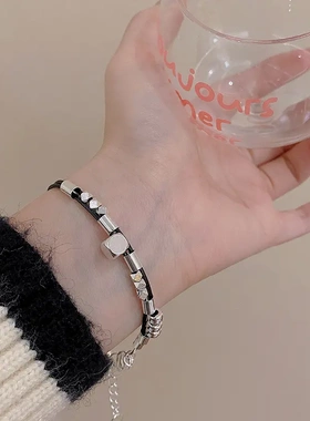 小方块双层黑皮手链女新款小众设计冷淡风手环简约百搭情侣手饰品