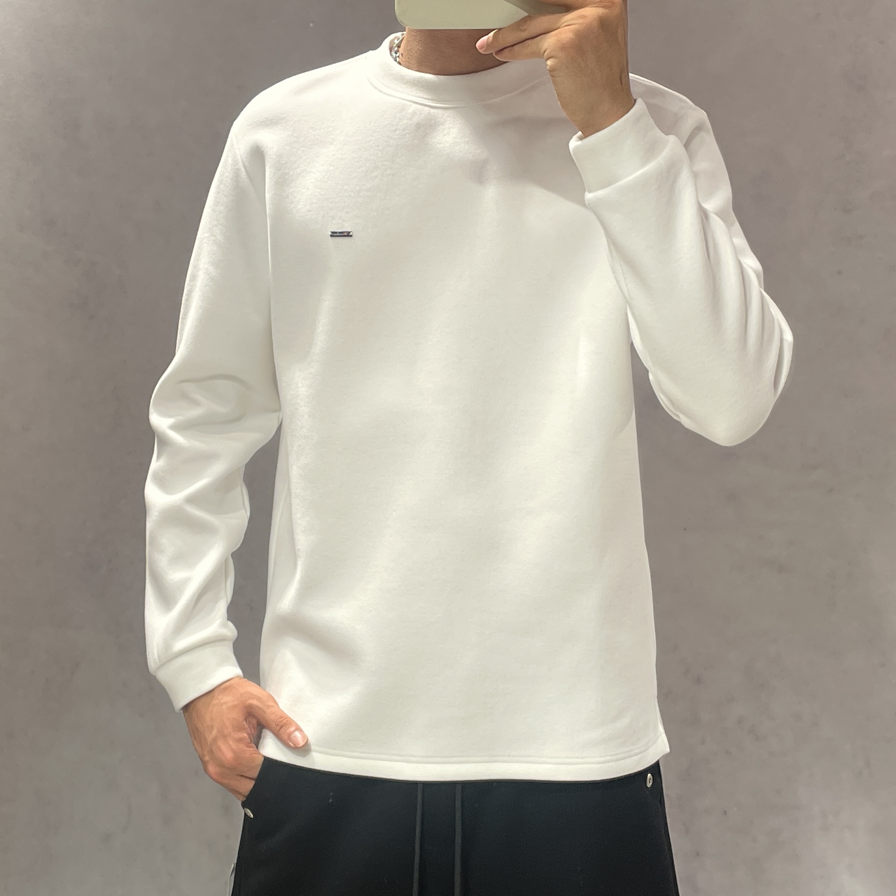 简约小标刺绣圆领磨毛长袖卫T男秋冬加厚保暖宽松舒适亲肤打底衫t