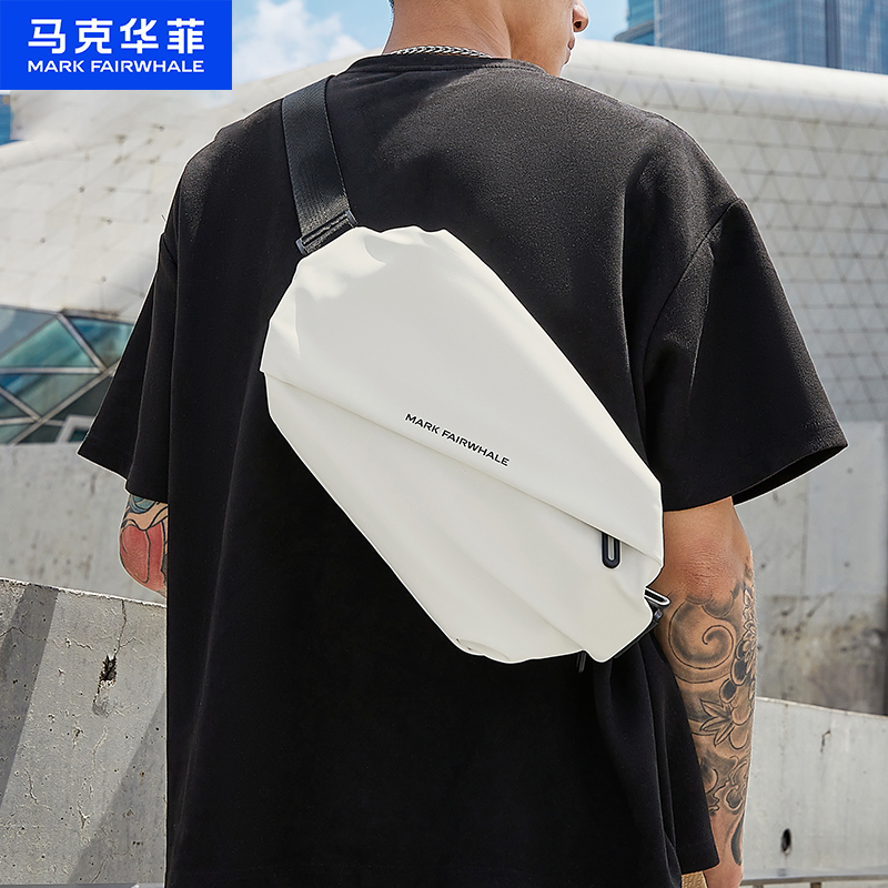 马克华菲斜挎包时尚男包