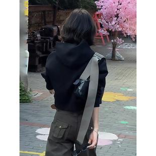 JOYIASS黑色连帽长袖短款美式卫衣女款2025早秋新款小个子宽松慵