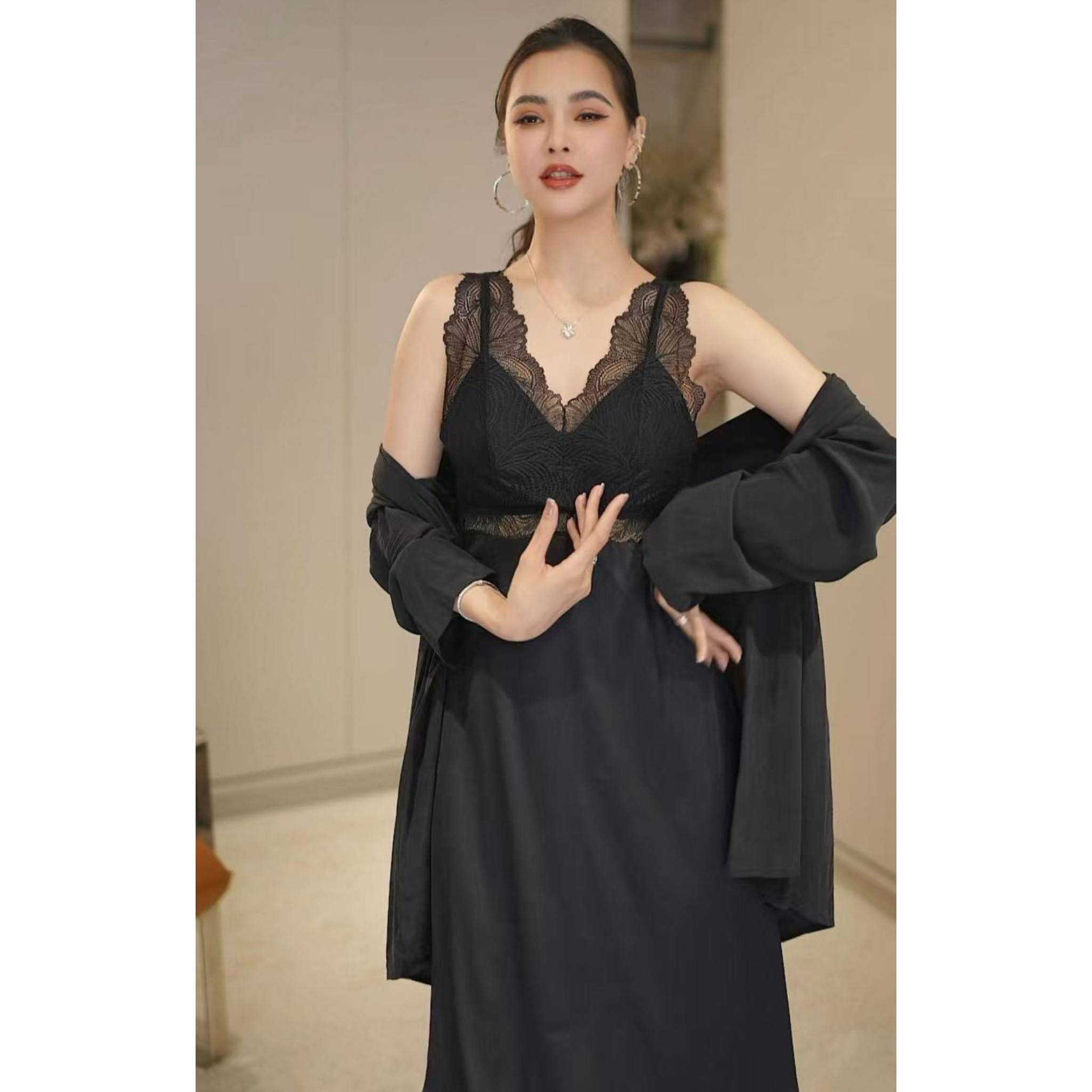 【多多还是多多】睡裙女带胸垫凉感家居吊带睡衣裙SU-5358