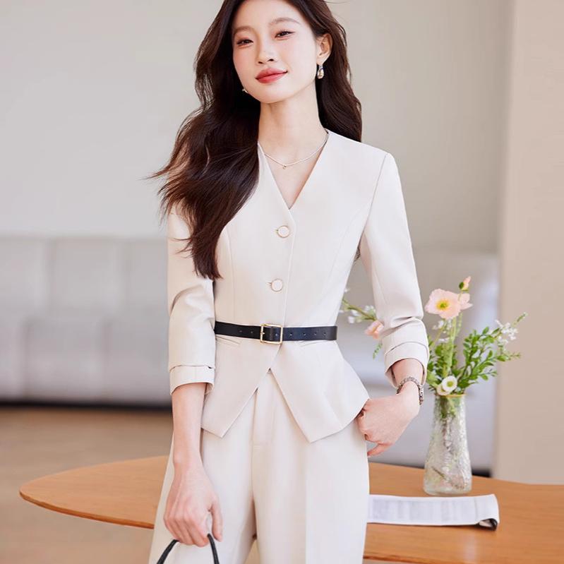 2025春西装套装女款高级感小个子气质修身短款V领西服外套赠腰带