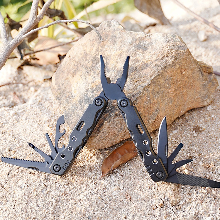 多功能折叠钳子现货户外不锈钢尖嘴刀钳组合居家野营便携维修工具