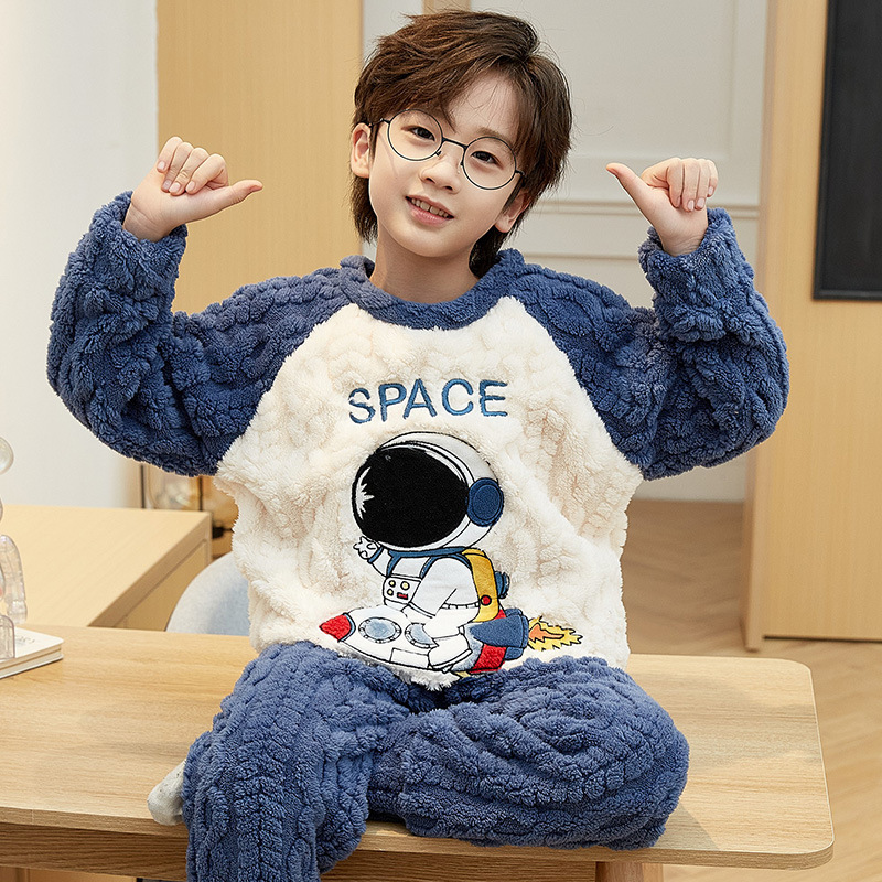 儿童法兰绒睡衣加厚冬款男孩