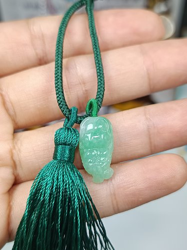 4288Y-天然翡翠冰绿美人鱼挂件
