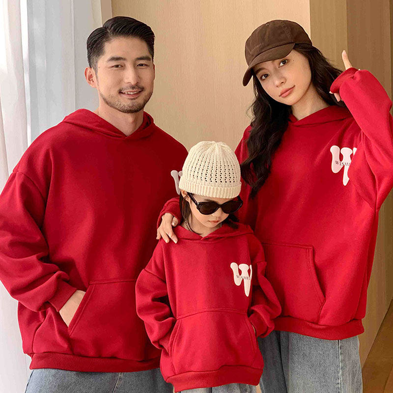 高级感一体绒红色连帽卫衣母子2025秋冬款亲子装一家三口全家装