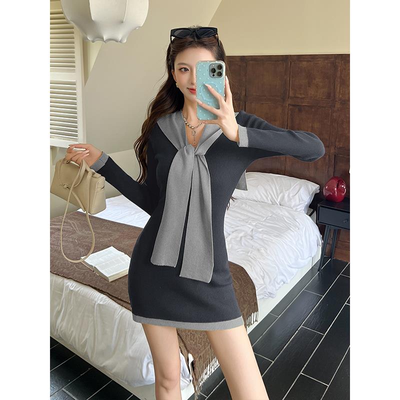ROUMIKL修身撞色百搭针织裙长袖设计感连衣裙女秋冬高级感毛衣内