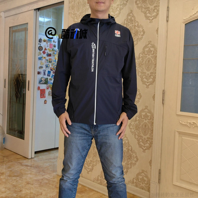 迪桑特RUNNING反光夜跑防晒衣