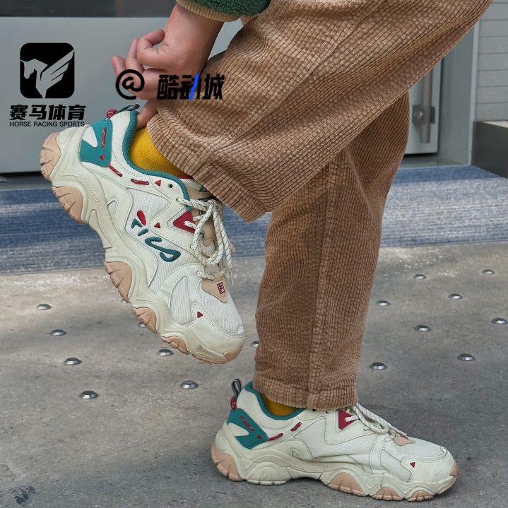 斐乐猫爪四代男女圣诞款老爹鞋