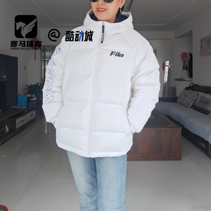 FILA白色男女保暖面包羽绒服