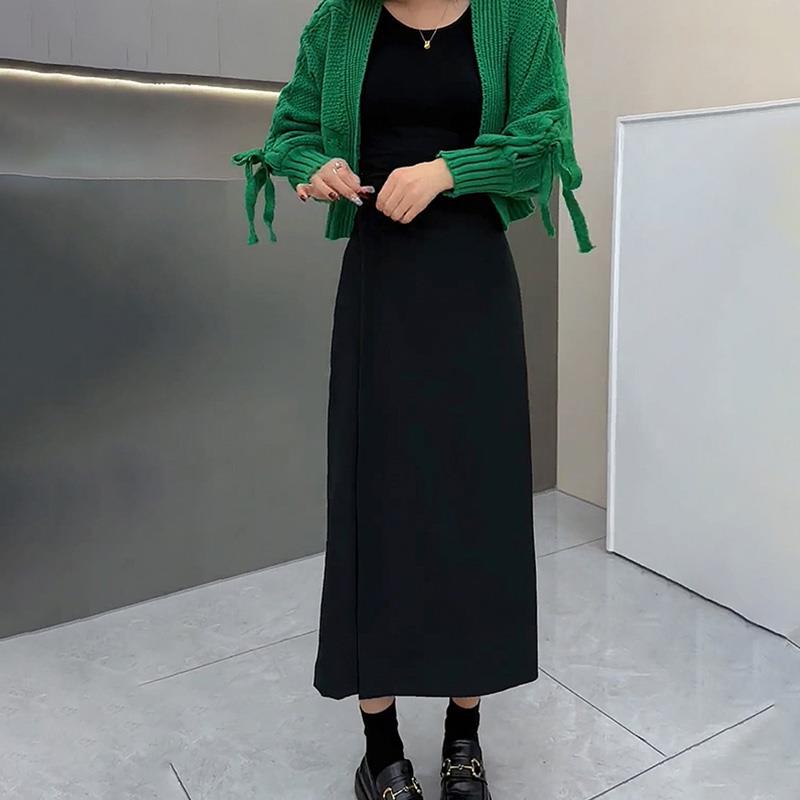 ROUMIKL韩版秋季黑色赫本风显瘦高腰半身裙女设计感小众高级感气