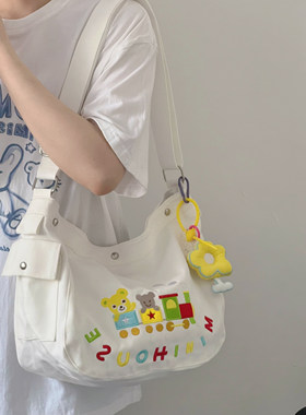 礼美LayMay帆布包女夏大容量2026新款潮单肩斜挎包上课通勤托特包