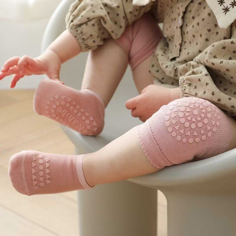 宝宝爬行护膝学步袜子婴