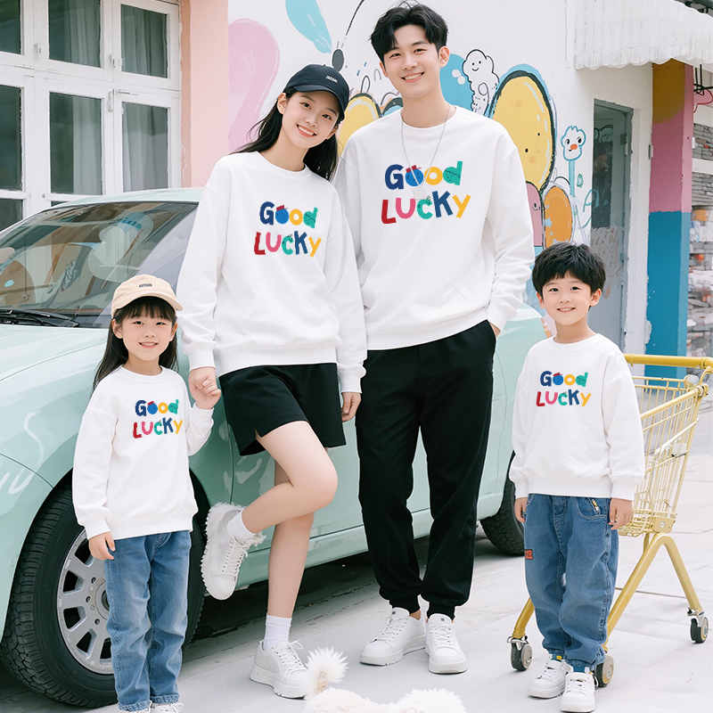 亲子装母子母女秋装卫衣2025新款一家三口家庭装洋气字母印花冬装