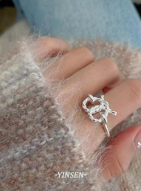 S925极简风扭结碱水面包戒指