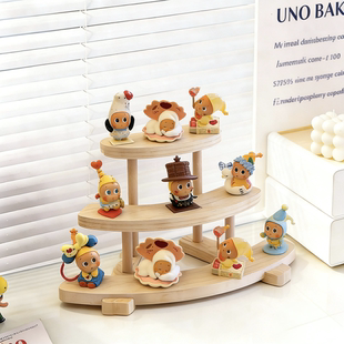 星星人盲盒展示架实木桌面收纳萌粒摆件整理架手办陈列阶梯置物架