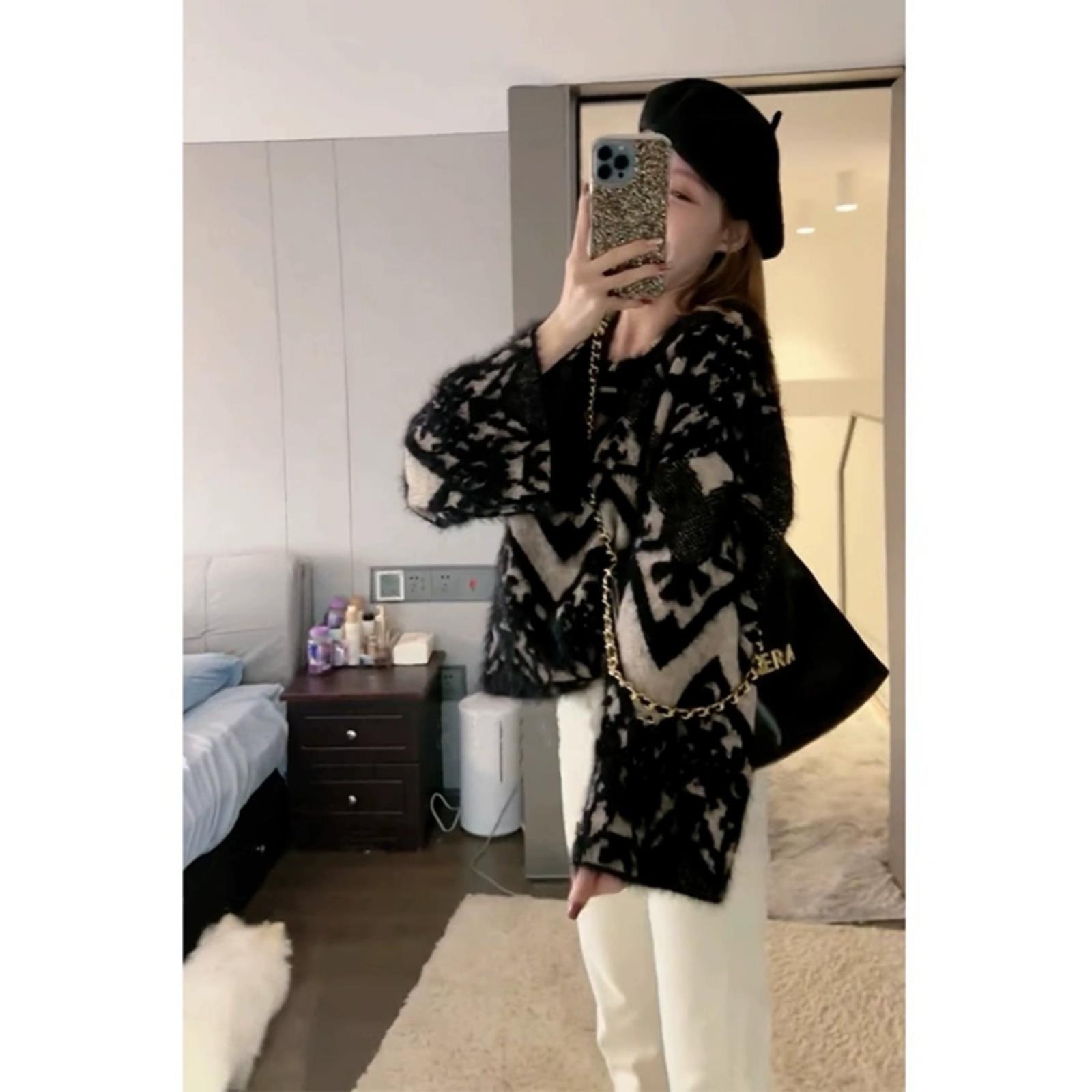 ROUMIKL时尚高端2025新款秋季法式设计女式宽松貂皮天鹅绒覆古套