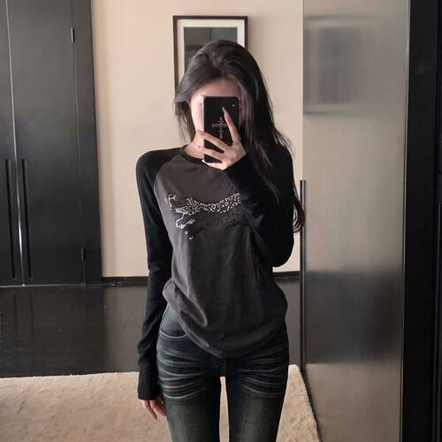 豹纹印花拼色插肩长袖圆领T恤女