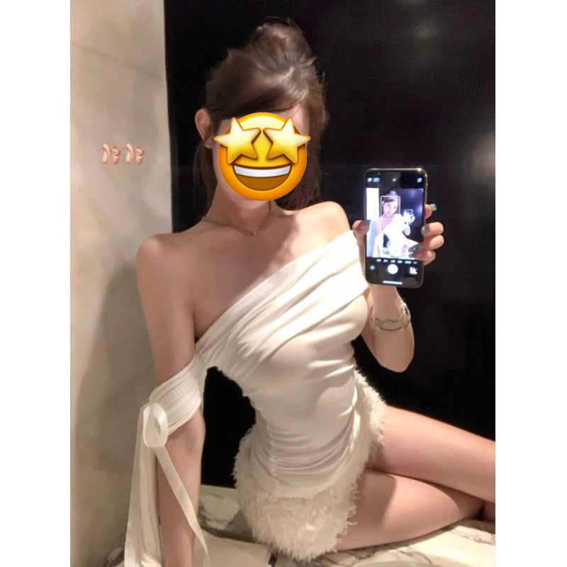 白色飘带一字肩无袖T恤女夏2025