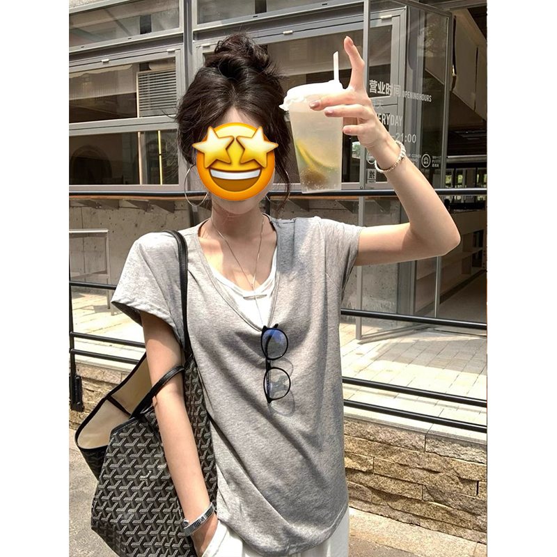 韩系辣妹拼接假两件v领短袖T恤女