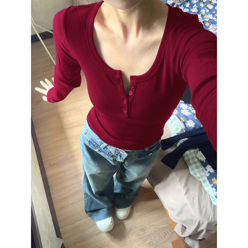 酒红色半开领辣妹修身t恤女